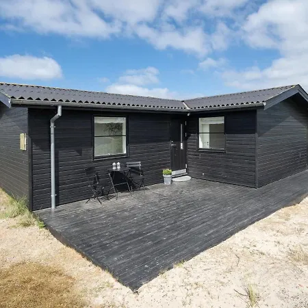 Holiday Godelind - 200m From The Sea In Western Jutland By Interhome